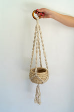 Load image into Gallery viewer, Macrame - Simple design
